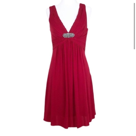 BCBGMaxAzria Dresses & Skirts - BCBG Max Azria Red Deep V neck sleeveless empire waist cocktail dress Sz…